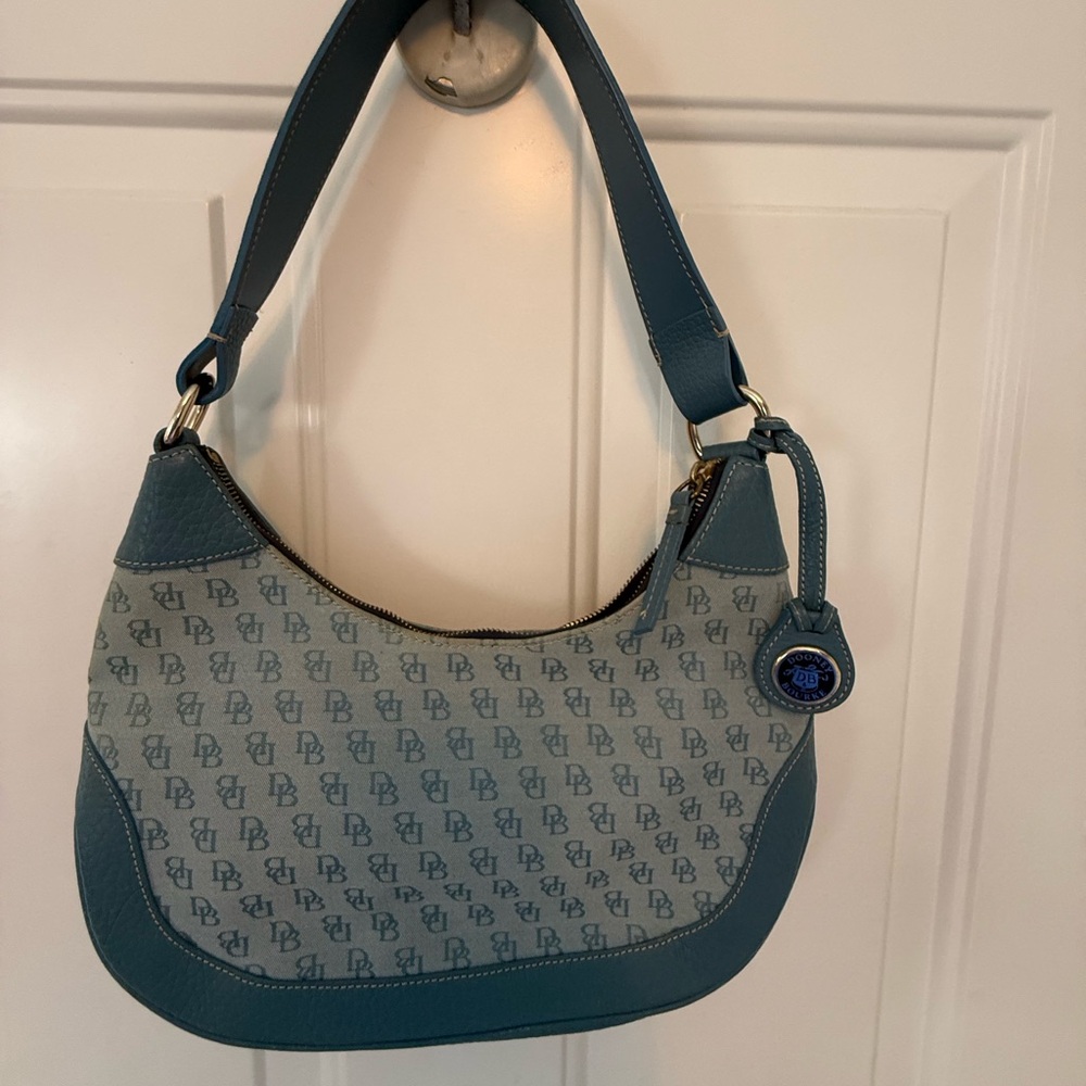 Dooney & Bourke Vintage light blue Leather DB Monogram Shoulder bag & coin purse - Picture 2 of 16